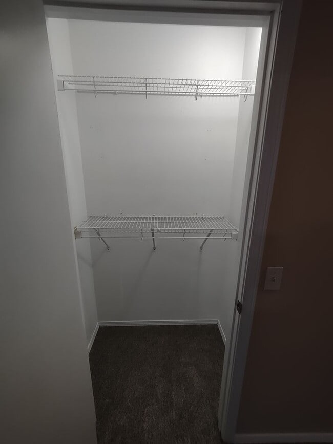 Building Photo - Magnolia Townhome