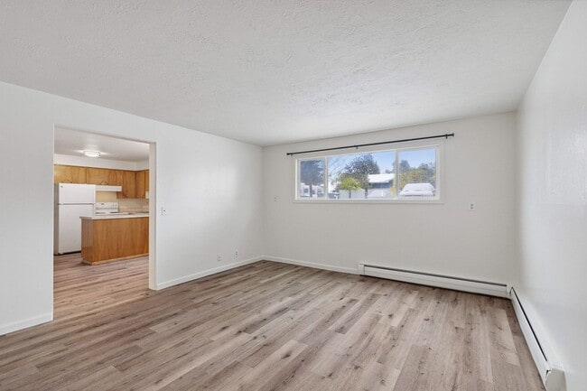 Building Photo - Knowles Properties