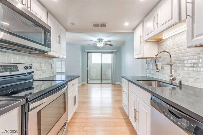 Building Photo - 4361 Gannet Cir