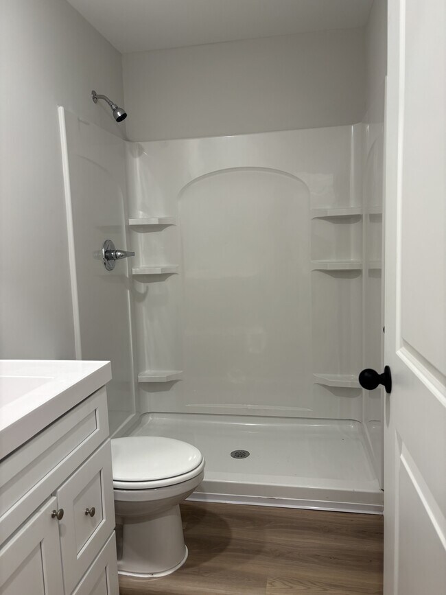 Building Photo - 457 Fernhill Cove