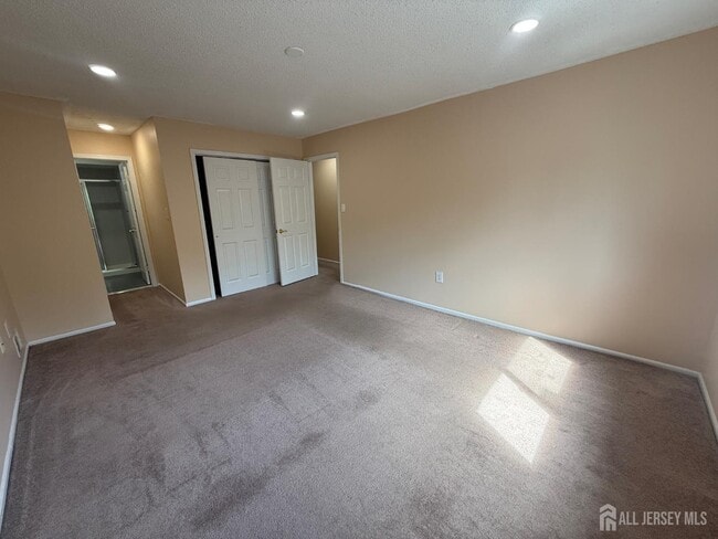 Building Photo - 1502 Edison Glen Terrace