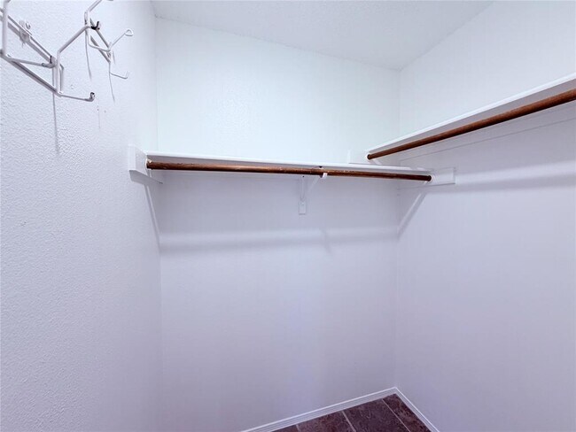 Building Photo - 16924 Cactus Blossom Dr