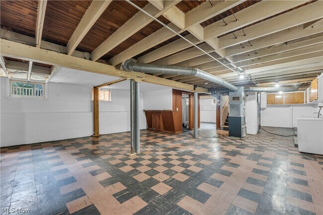 Building Photo - 5246 Joseph St