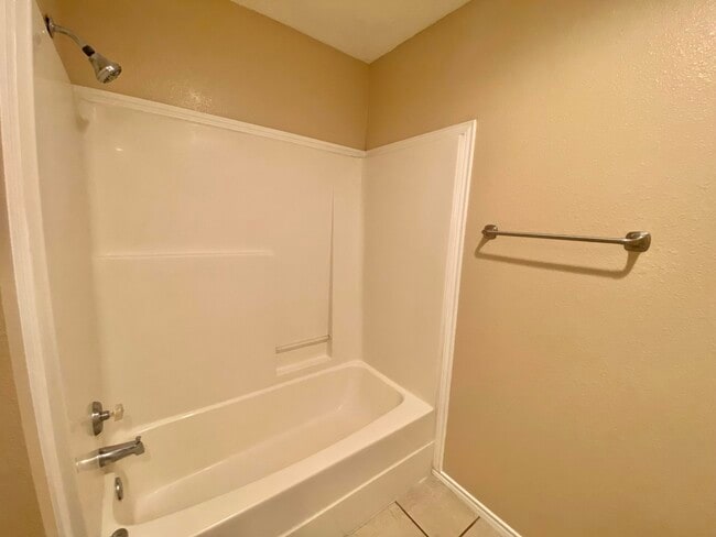 Building Photo - 8107 Temple Ave