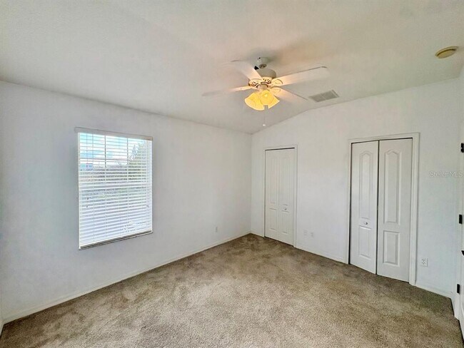 Building Photo - 15619 Stable Run Dr