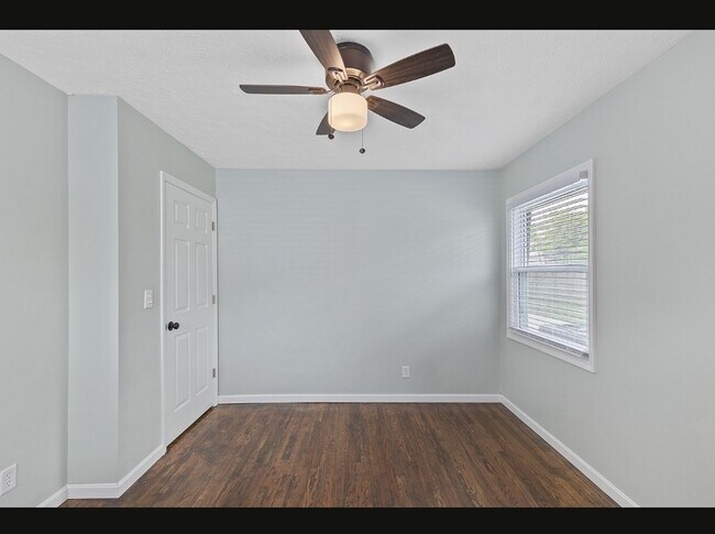 Building Photo - 3782 Feather Ln