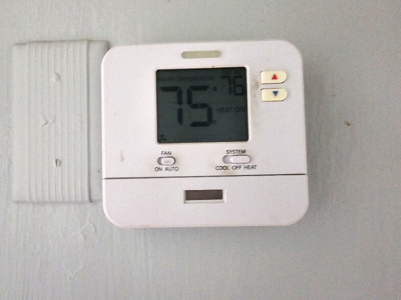 Building Photo - 1730 Ridgewood Ave