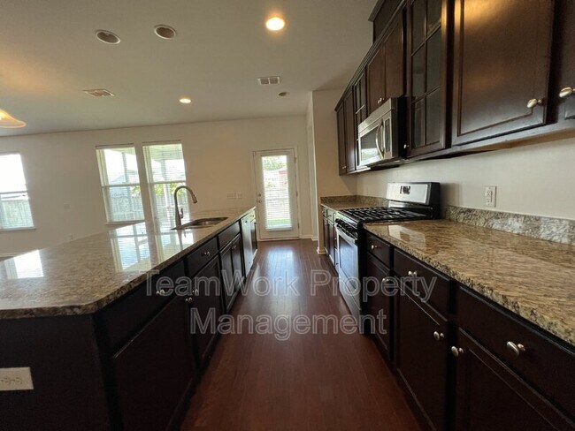 Building Photo - 162 Basket Grass Ln