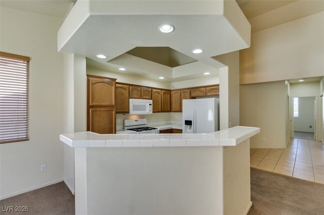 Building Photo - 193 Crown Imperial St