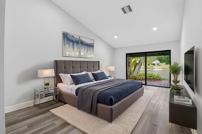 Building Photo - 6545 Las Flores Dr