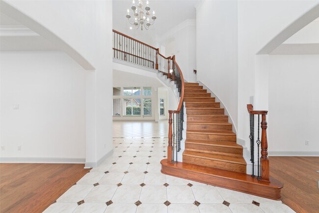 Building Photo - 3505 Parkside Dr