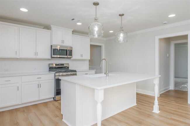 Building Photo - 9300 Charley Ln