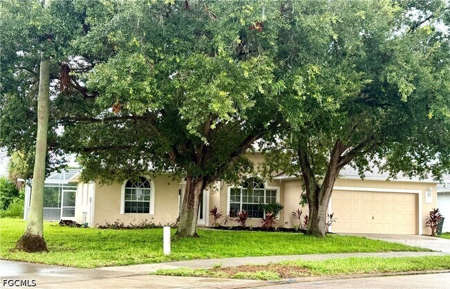 Building Photo - 1466 Argyle Dr