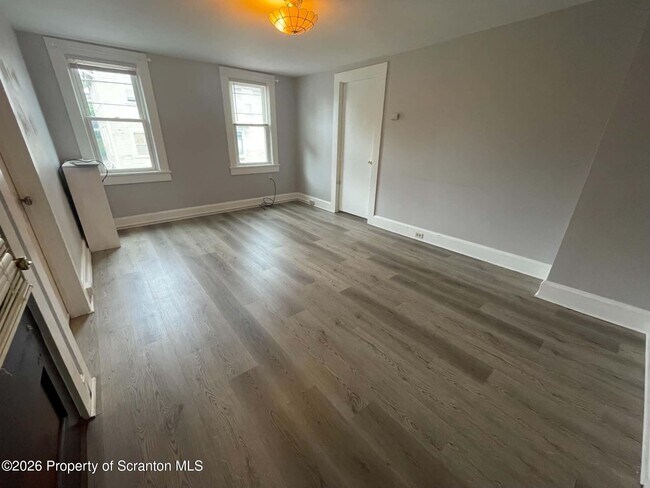 Building Photo - 966 Ridge Ave
