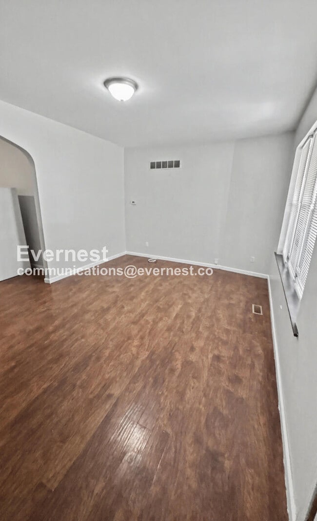 Building Photo - 3926 Oregon Ave