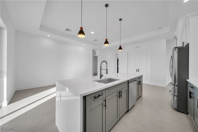 Building Photo - 1612 NW 9th Ave