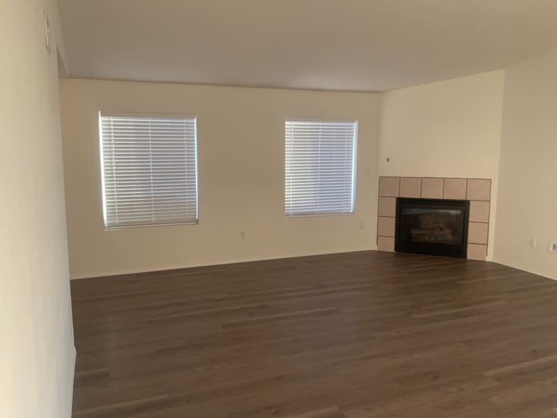 Primary Photo - 10428 Pamplona St NW