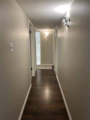 Building Photo - 1428 Everglades Dr