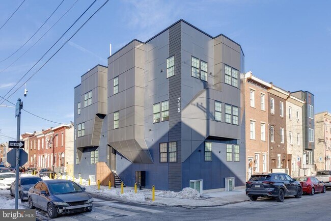 Building Photo - 715 W Cumberland St