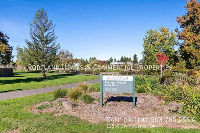 Building Photo - 12830 SW Foothill Dr