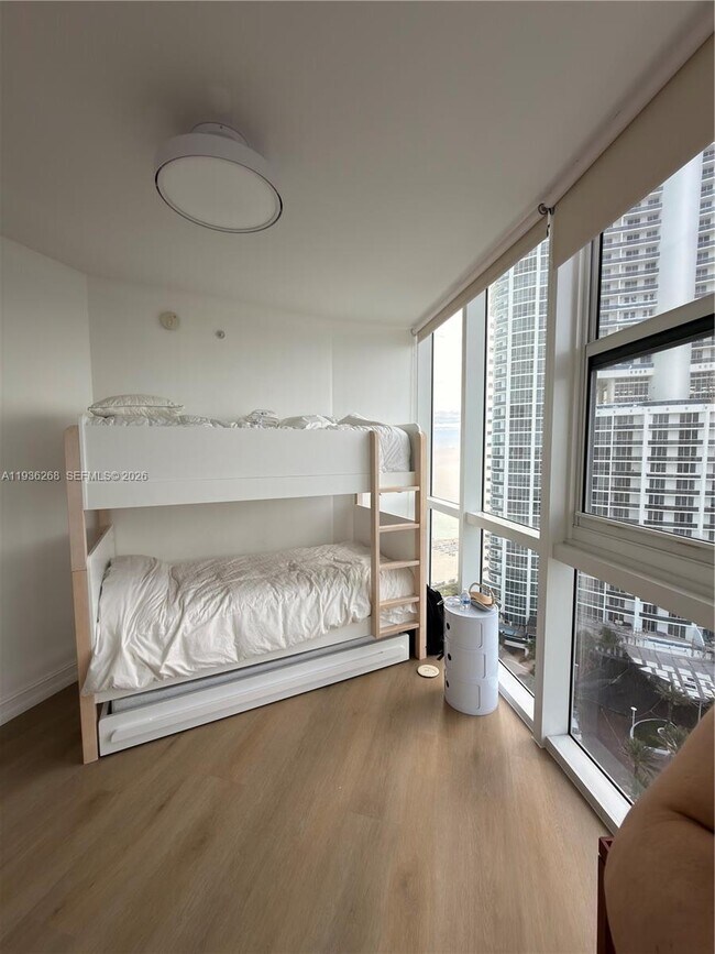 Building Photo - 18201 Collins Ave