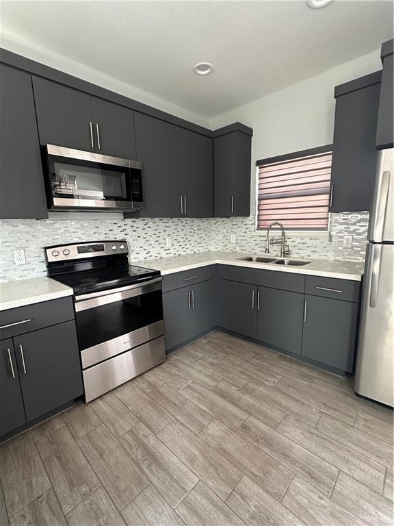 Building Photo - 13 South Dr