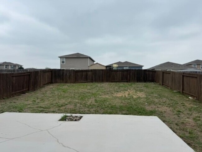 Building Photo - 3-Bedroom Home in Southeast San Antonio with Spacious Backyard & Open Layout