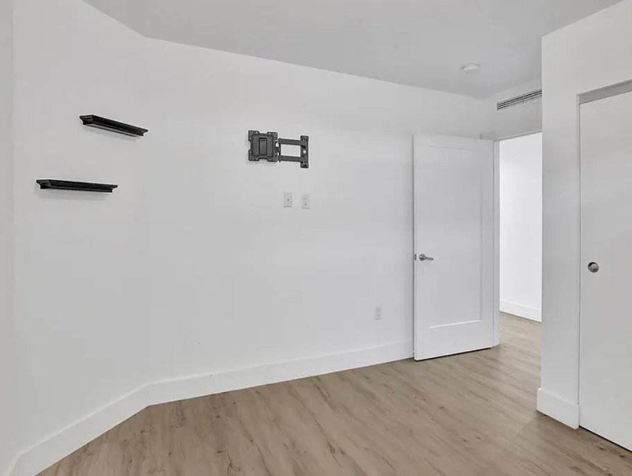 Building Photo - 4100 SW 64th Ave