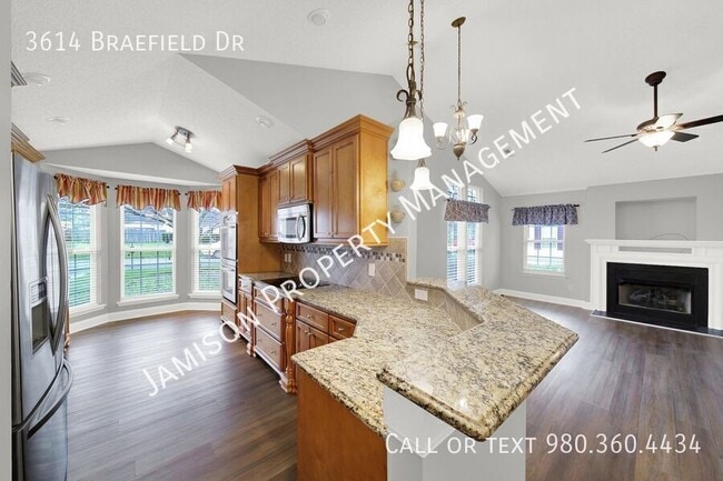 Building Photo - 3614 Braefield Dr