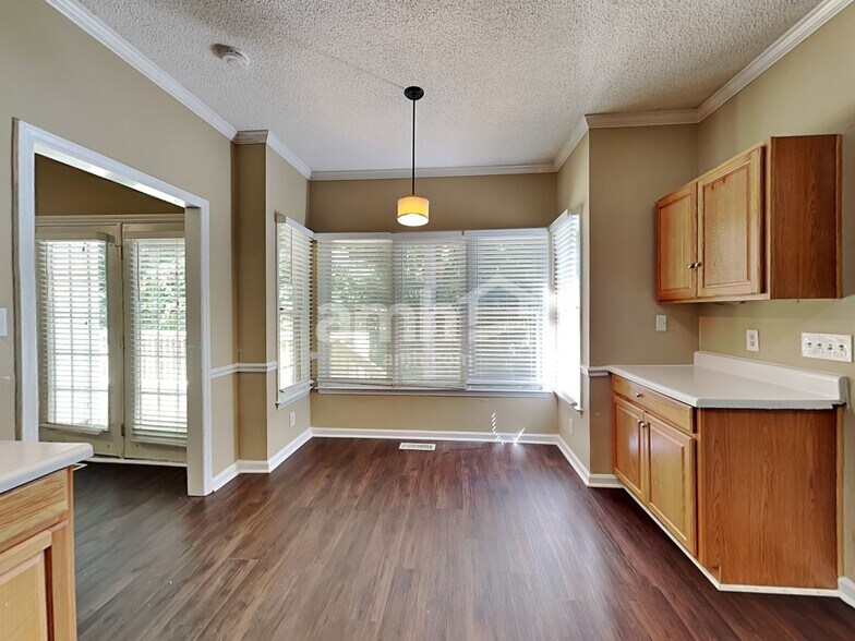 Building Photo - 3441 Singleleaf Ln