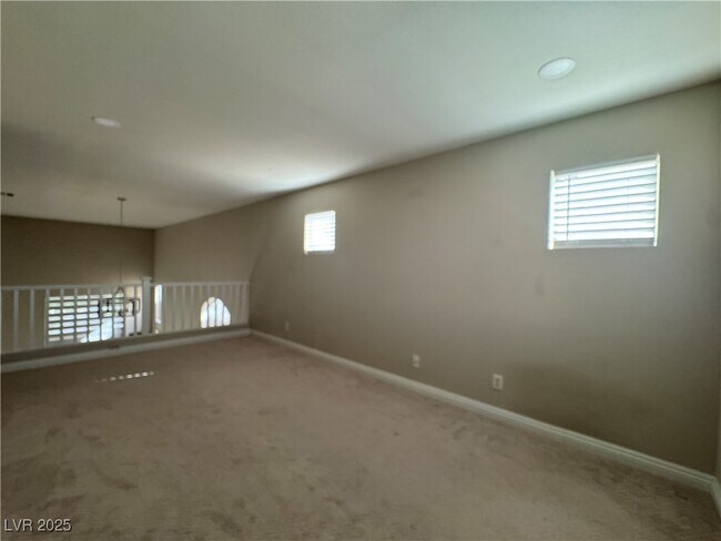 Building Photo - 2425 Island Paradise Ave