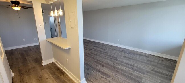 Building Photo - 108 Paradise Harbour Blvd