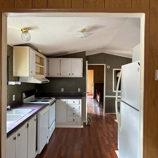 Building Photo - 39 Nobles Pk St
