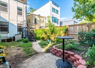 Backyard - 88 P St NW