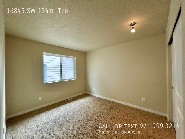 Building Photo - 16845 SW 134th Terrace