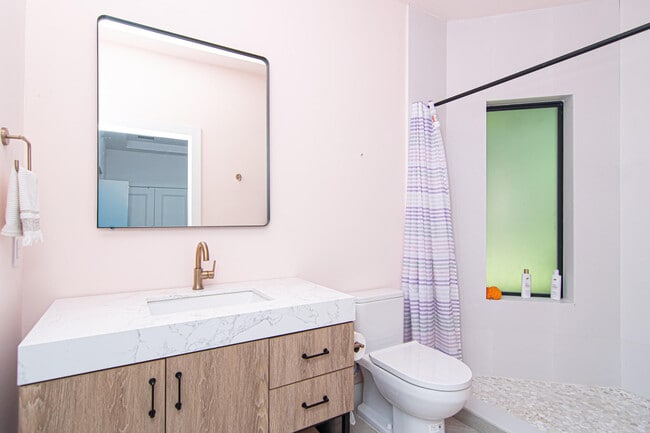 Building Photo - 8208 Twin Lake Dr