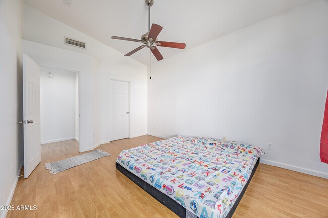 Building Photo - 3408 E Rockwood Dr