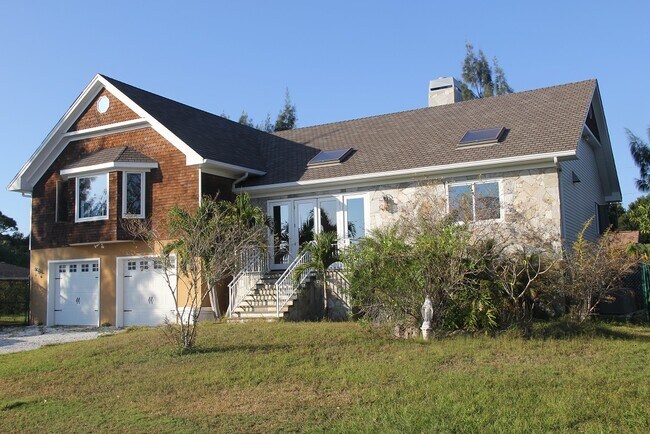 Primary Photo - 308 Holly Rd