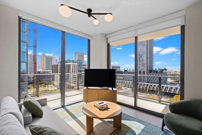 Building Photo - 11 NE 6th St