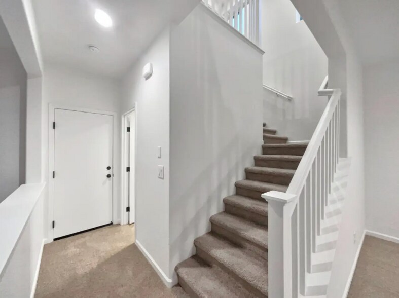 Building Photo - 1817 Terracina Dr