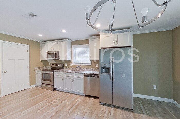 Building Photo - 117 Old Orchard Rd