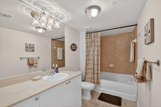 Building Photo - 600 S Dixie Hwy