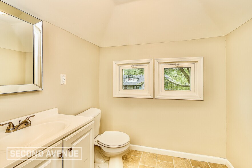 Building Photo - 3830 W Muhammad Ali Blvd