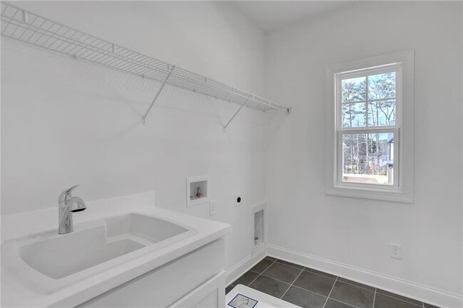 Building Photo - 1997 Freestone Wy