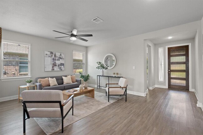 Building Photo - 3241 Aurelia Ln