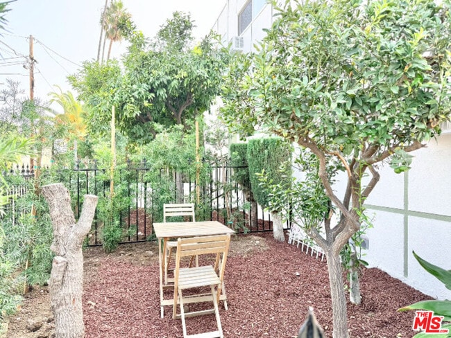 Building Photo - 3522 Bellevue Ave