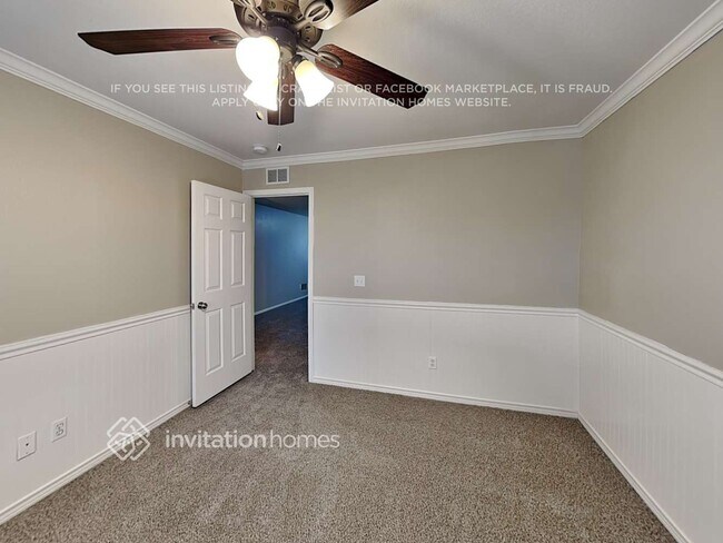 Building Photo - 1875 E Renegade Trail