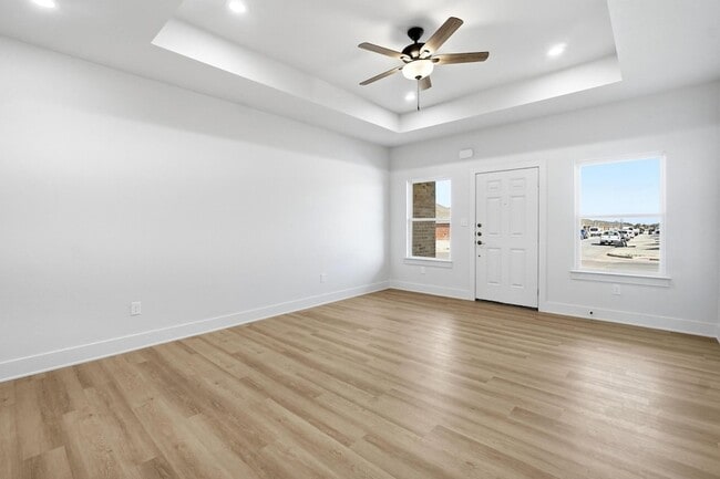 Building Photo - 6525 Inverness St