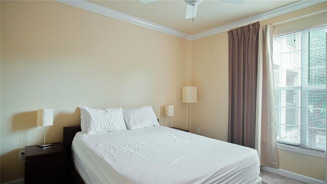 Building Photo - 1371 Tuscan Terrace