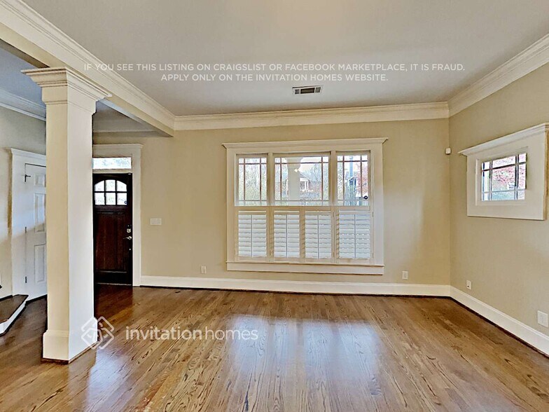 Building Photo - 2350 Bouldercliff Way SE